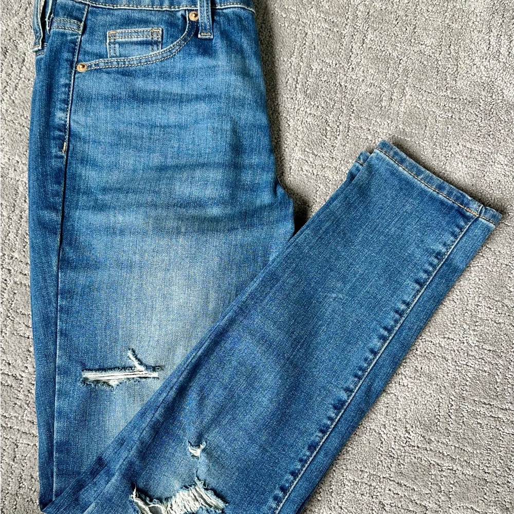 Universal Thread High Rise Skinny Jean - Picture 3 of 4
